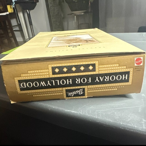 Hooray For Hollywood Special Edition Barbie Doll #56901 NRFB - Picture 6 of 6